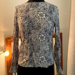 H&M EUC long sleeve floral top